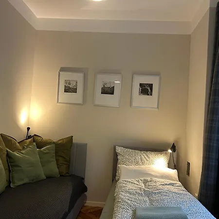 Hello Kuenstlerflair ميونيخ